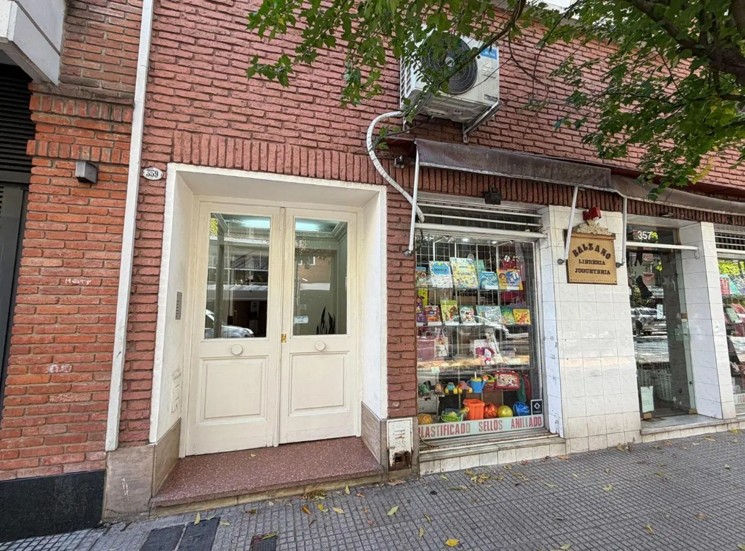 LOCAL EN VENTA CABALLITO SIN EXPENSAS 2