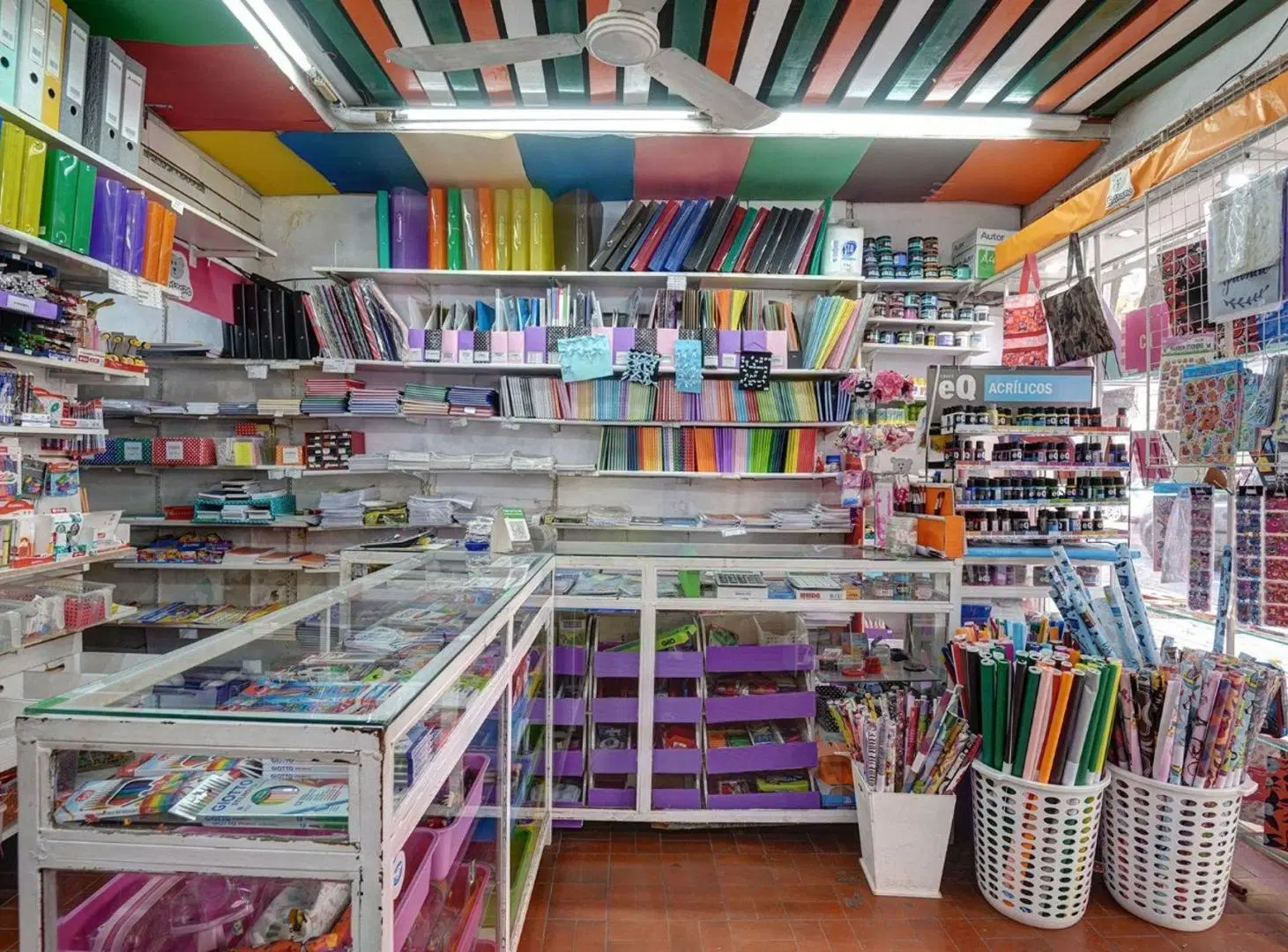 LOCAL EN VENTA CABALLITO SIN EXPENSAS 3