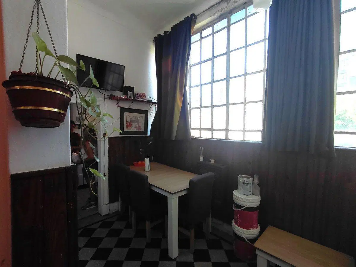 VENTA PH 3 AMB. SIN EXPENSAS 53M2 LUMINOSO LA BOCA 4