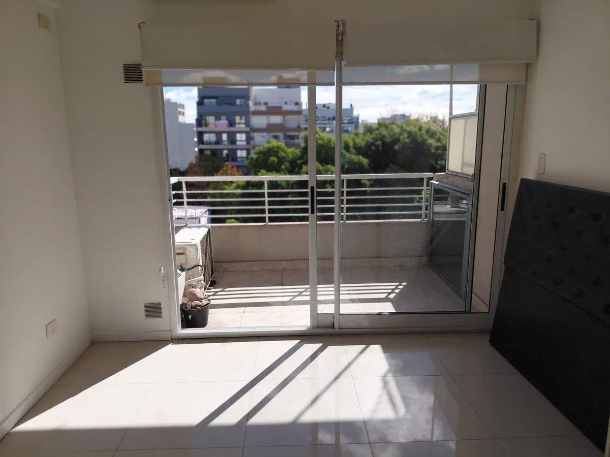 ALQUILER MONOAMBIENTE 37m2 BALCON CFTE DEVOTO 4