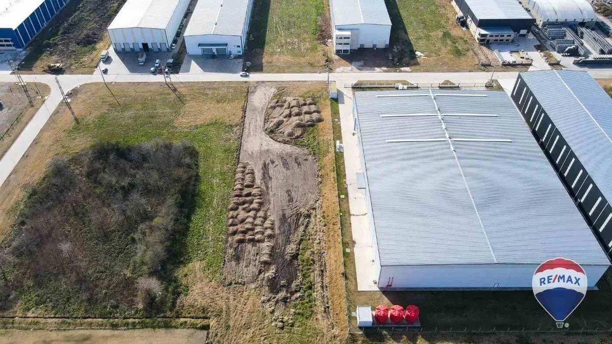 LOTE EN POLO INDUSTRIAL SPEGAZZINI FINANCIACION 4