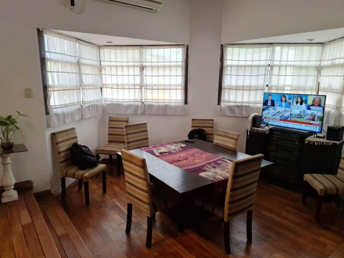 Casa VENTA Longchamps 5 AMBIENTES patio y pileta 3