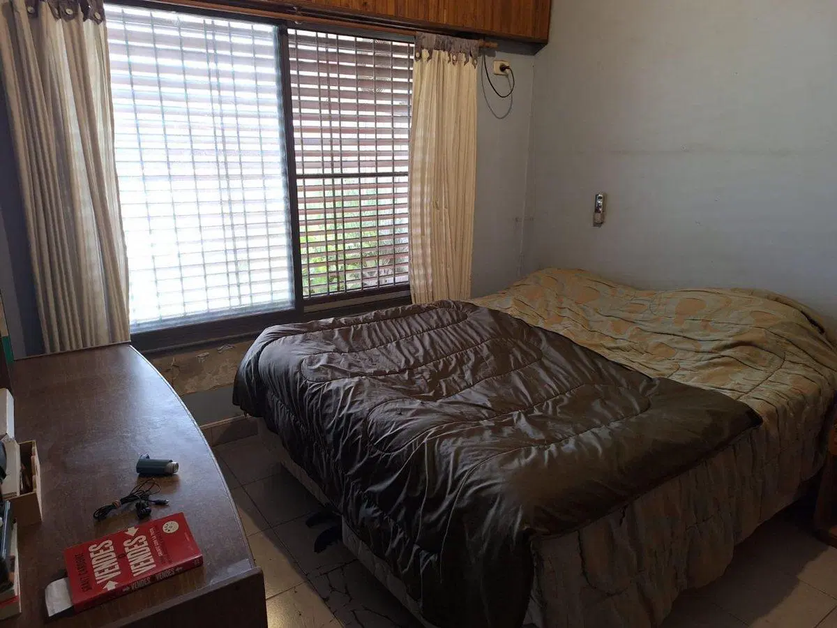 Casa VENTA Longchamps 5 AMBIENTES patio y pileta 4