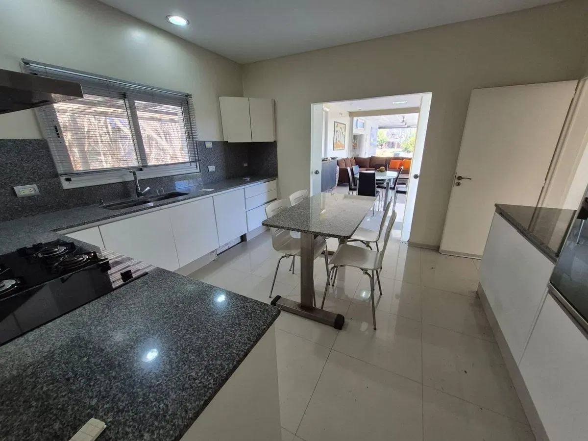 CASA 4 AMBIENTES VENTA SANTA CLARA VILLANUEVA APTO 5