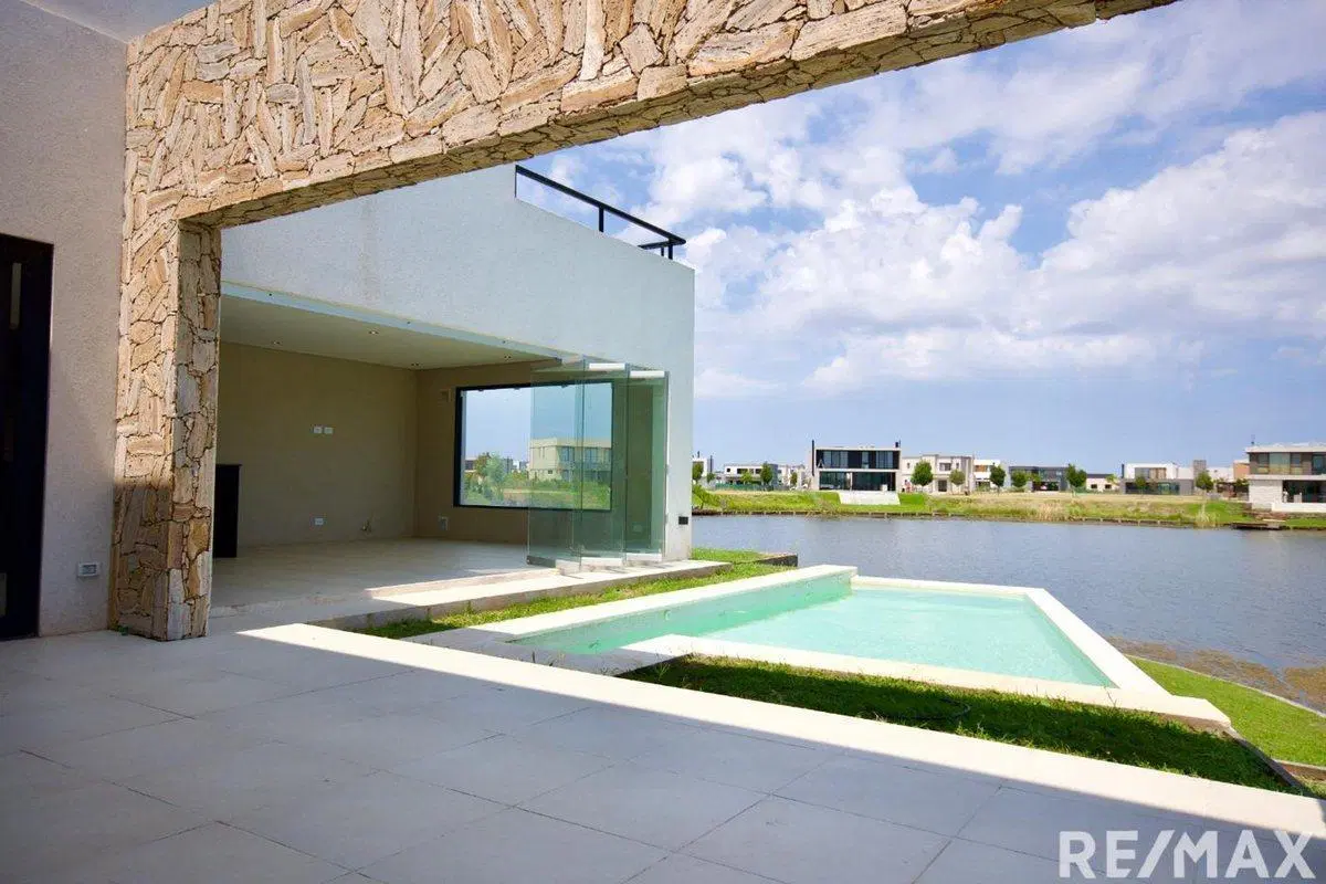 Casa a estrenar en Riberas Puertos a la laguna 2