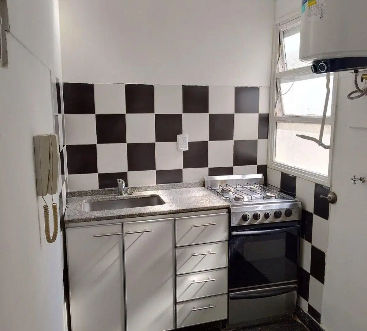 Alquiler departamento monoambiente Alto Palermo 5