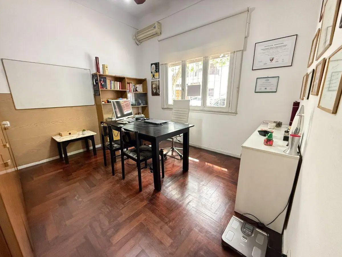 Casa 6 ambientes venta en flores terraza quincho 2