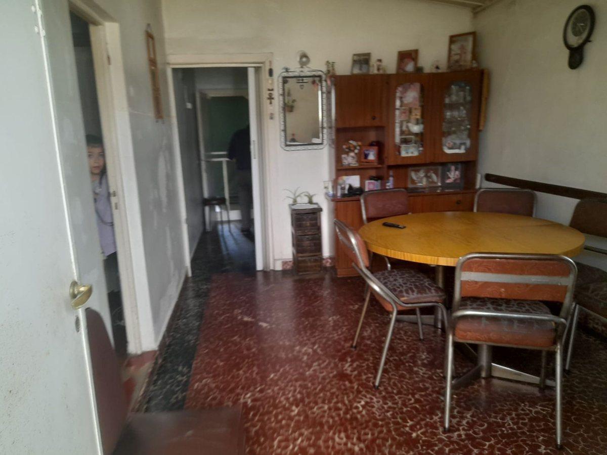 Foto de VENTA CASA MULTIFAMILIAR 6 AMB C/LOCAL EN TAPIALES, imagen 2