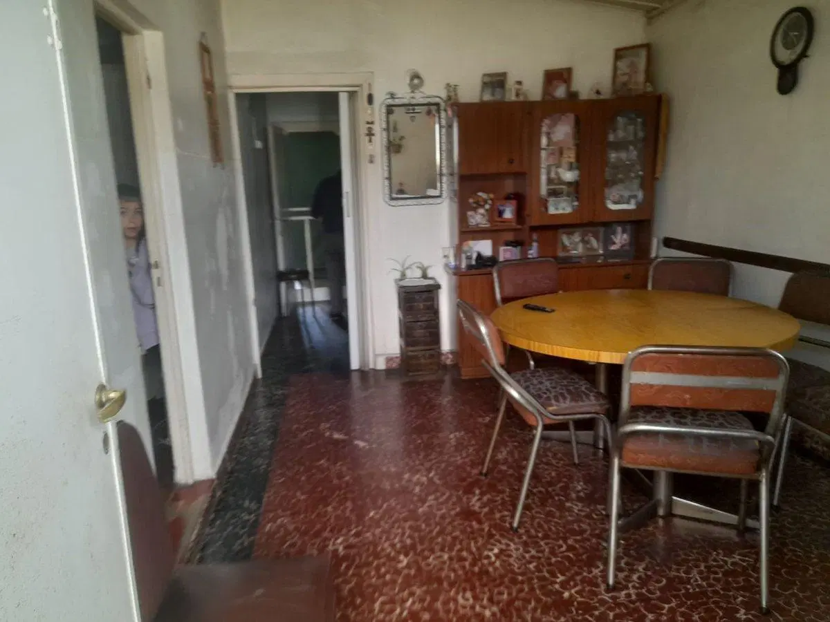 VENTA CASA MULTIFAMILIAR 6 AMB C/LOCAL EN TAPIALES 2