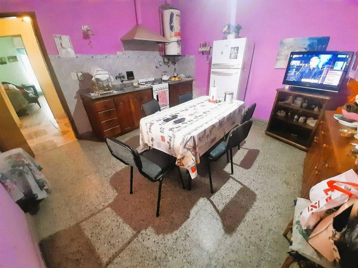 VENTA CASA 4 AMBIENTES MERLO QUINCHO Y COCHERA 3
