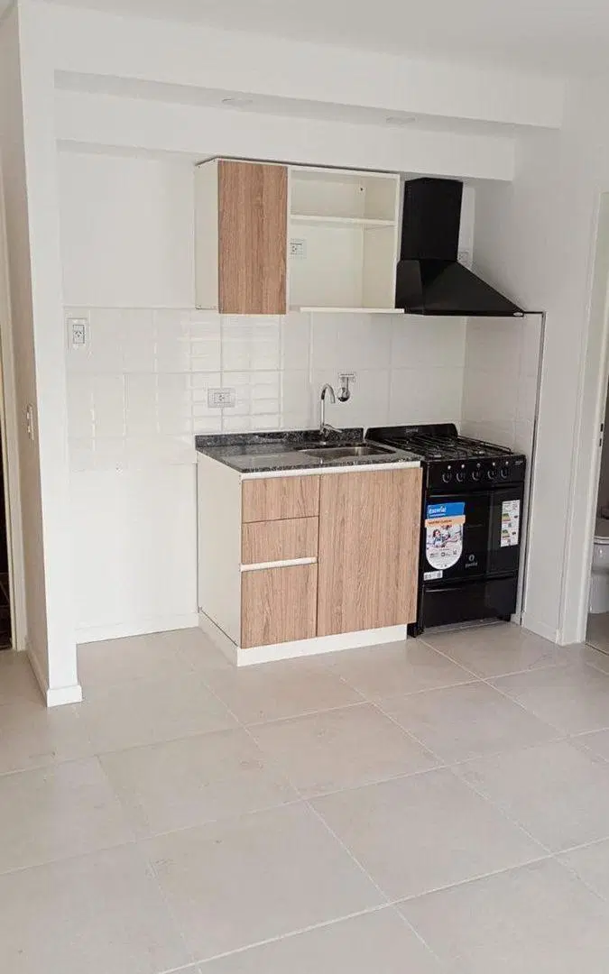 VENTA MONOAMBIENTE CON BALCÓN - SANTOS LUGARES 2