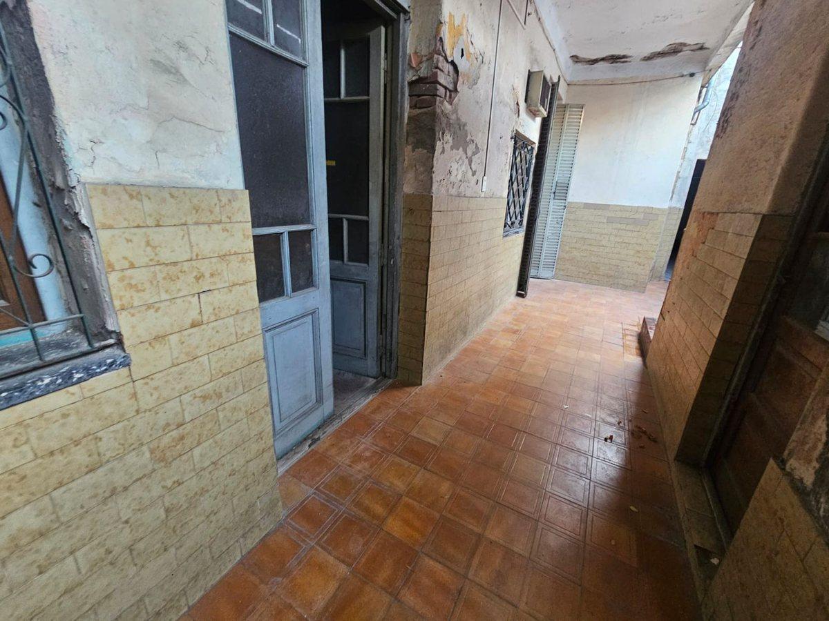Foto de VENTA DE CASA CON LOCAL A REFACCIONAR, imagen 2