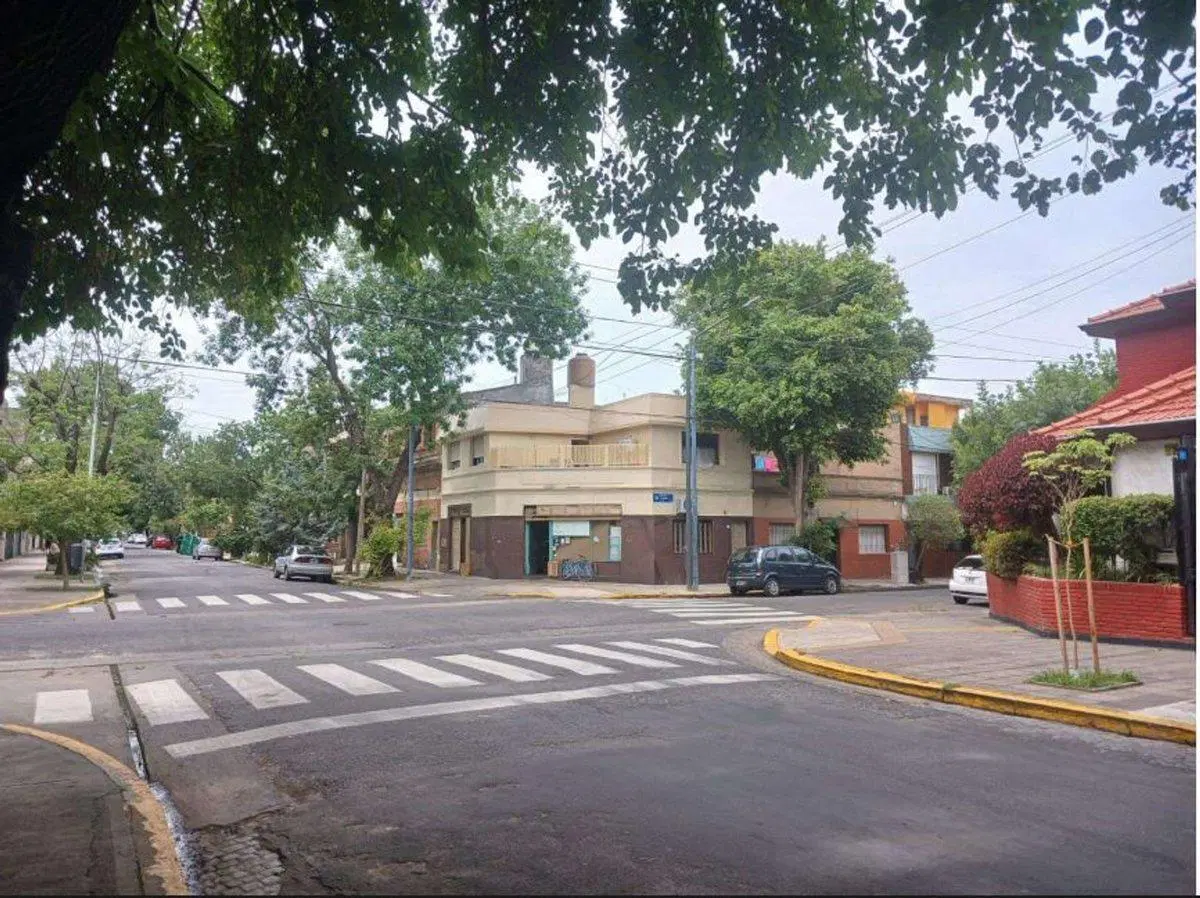 VENTA PH  2 AMBIENTES FLORES SIN EXPENSAS 2