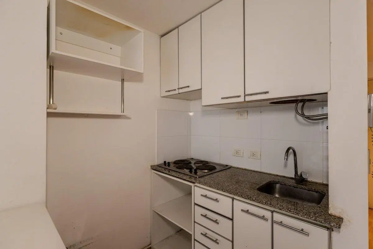 VENTA MONOAMBIENTE CON COCHERA Y PILETA AV BOEDO!! 2