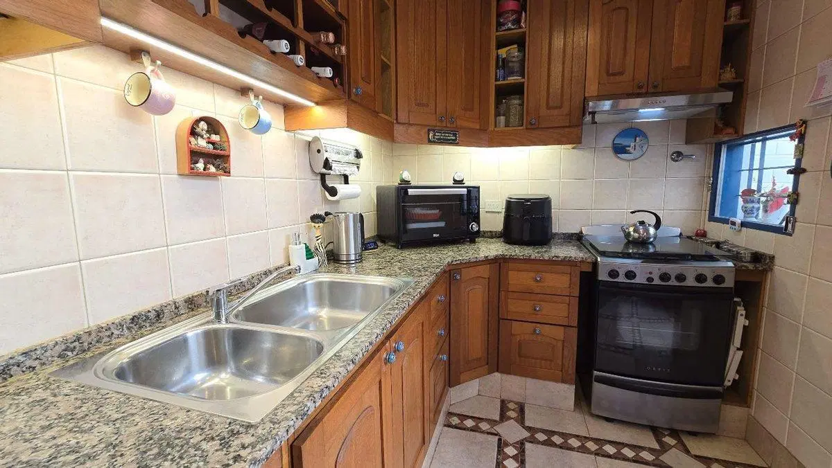 VENTA TRIPLEX 4 AMBIENTES SAAVEDRA COCHERA 2