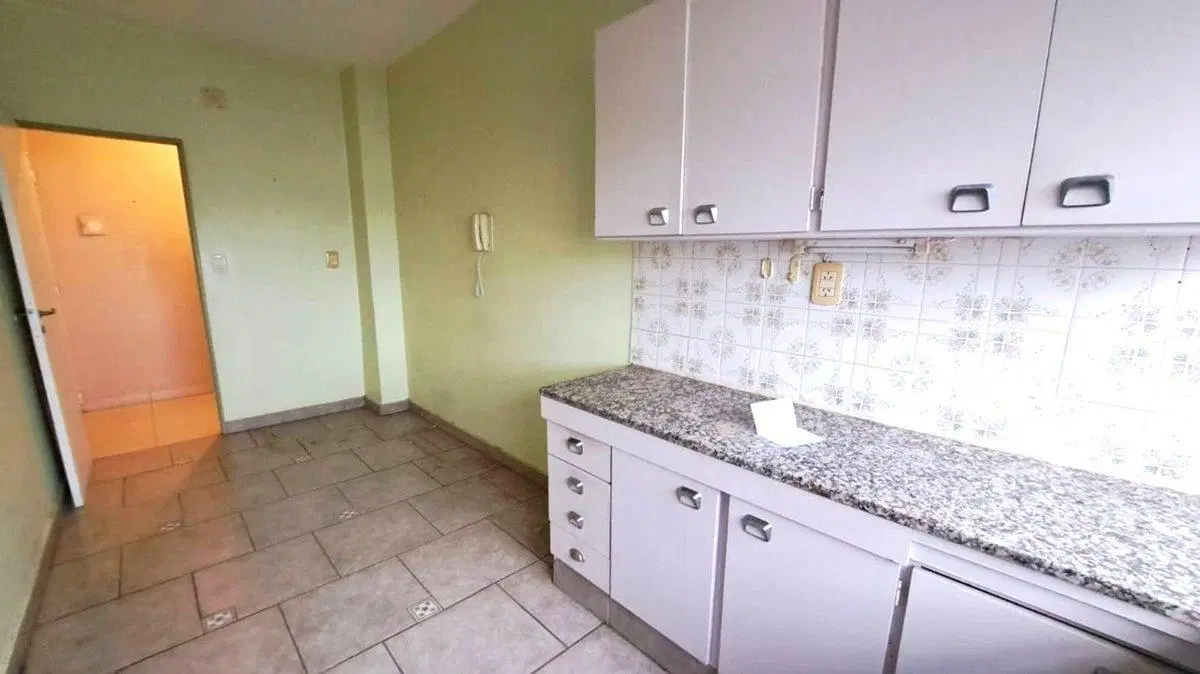 VENTA DEPTO 4 AMB. 82M2 LUMINOSO CON COCHERA HAEDO 5