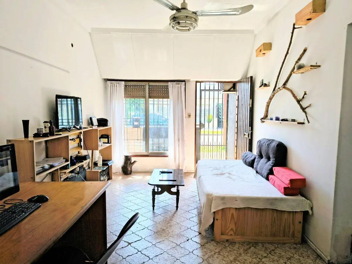 Venta Casa 3 amb a Refaccionar Lote Propio 10x21 8