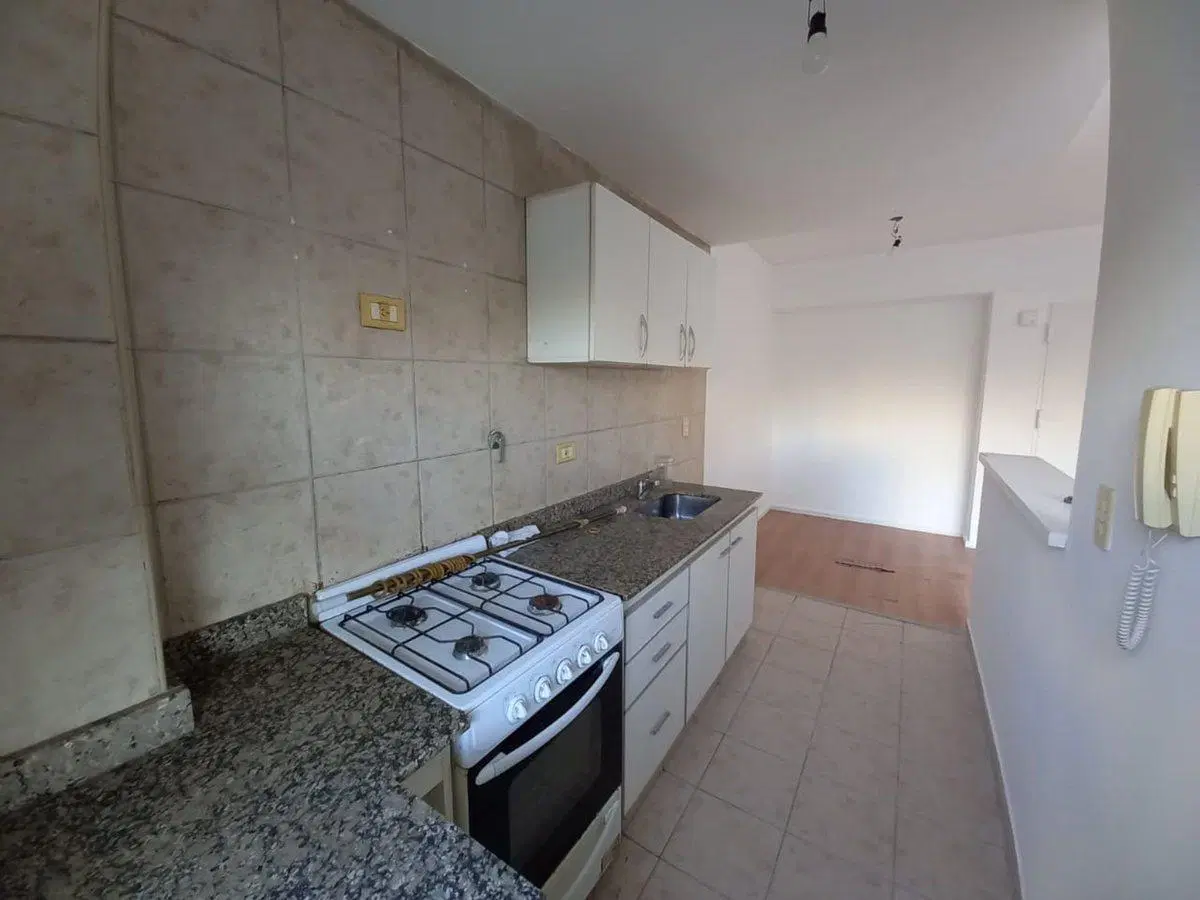 Venta departamento 2 ambientes balcon Barracas 2