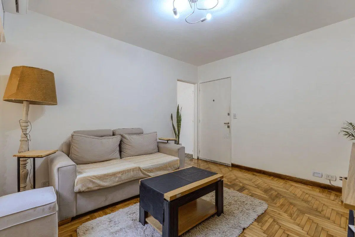 VENTA DEPARTAMENTO 2 AMBIENTES REFACIONADO ALMAGRO 5