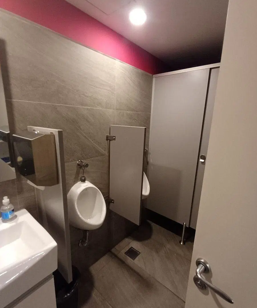 Venta Oficina de  247 Metros en Parque Patricios 8