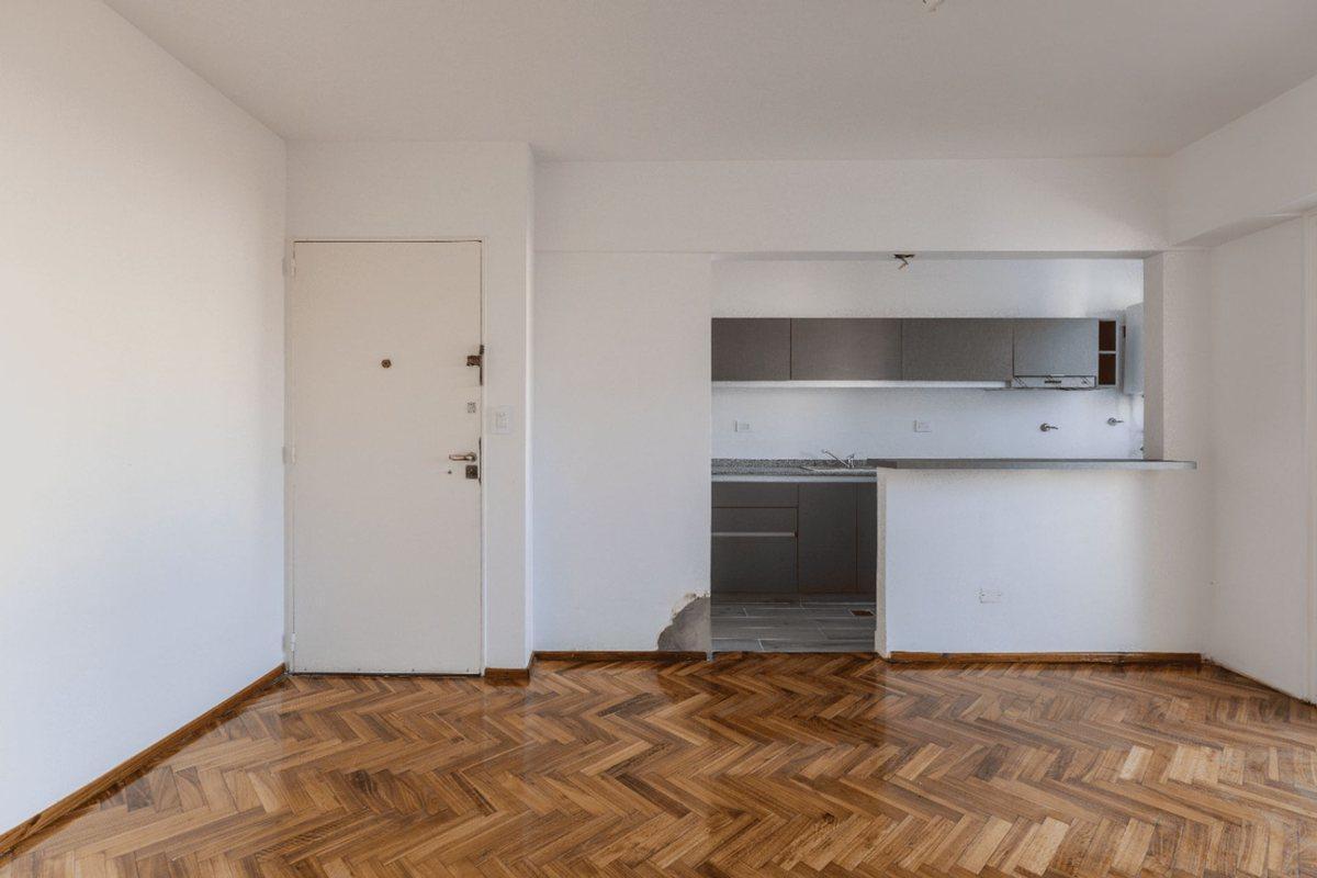 Foto de DEPARTAMENTO 3 AMBIENTES REFACCIONADO - DEVOTO, imagen 5