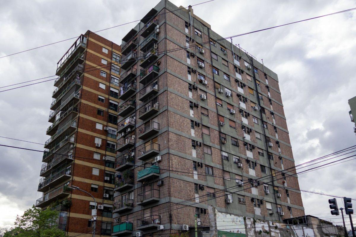 VENTA DEPARTAMENTO 3 AMBIENTES LUMINOSO BALCON