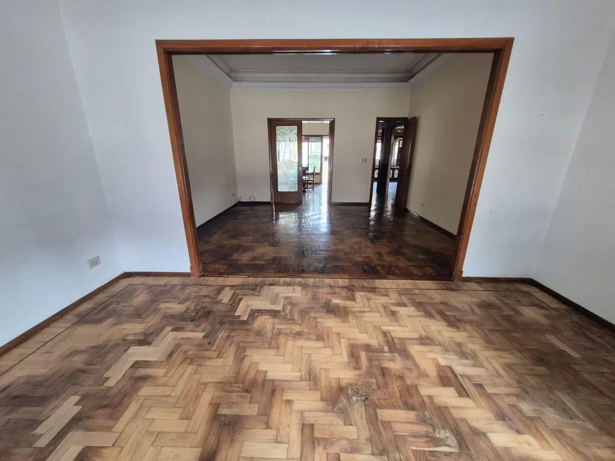 CASA 5 AMBIENTES VENTA LOMAS DE ZAMORA JARDIN 2