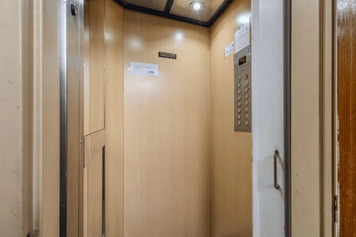Departamento VENTA 2 ambientes 40 METROS balcón 4