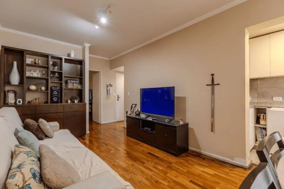 VENTA DEPARTAMENTO 2 AMBIENTES COCHERA BELGRANO 3