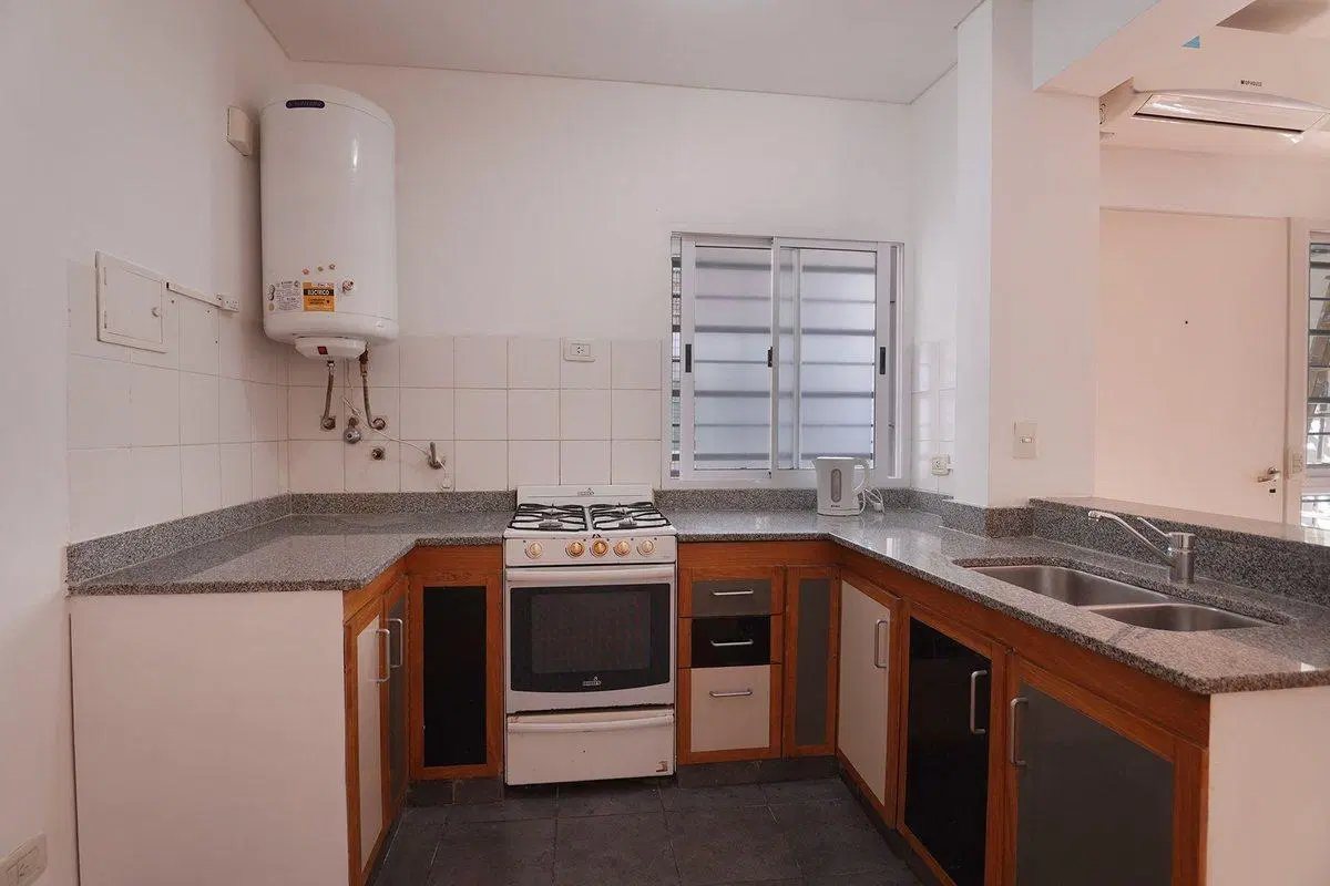 Venta PH 2 ambientes Saavedra con balcón cochera 4