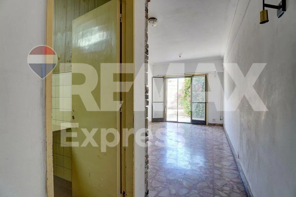 Venta Departamento 4 ambientes con Jardín / V Luro 4