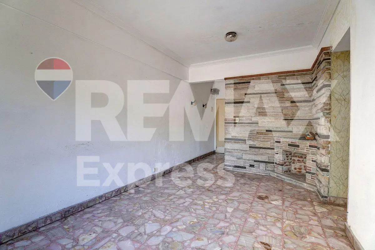 Venta Departamento 4 ambientes con Jardín / V Luro 3