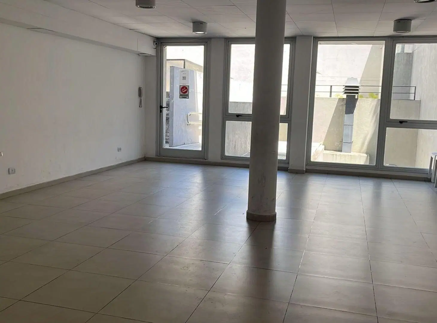 Alquiler Monoambiente con balcon terraza parrilla 3