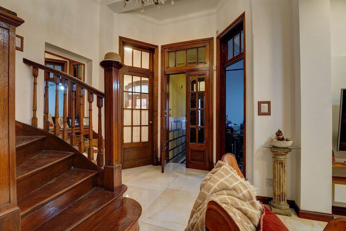Foto de Venta Casa Flores de 6 ambientes Quincho Terraza, imagen 5
