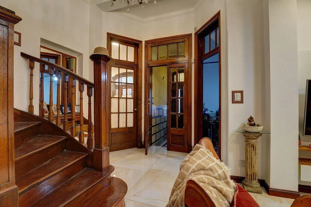 Venta Casa Flores de 6 ambientes  Quincho Terraza 5