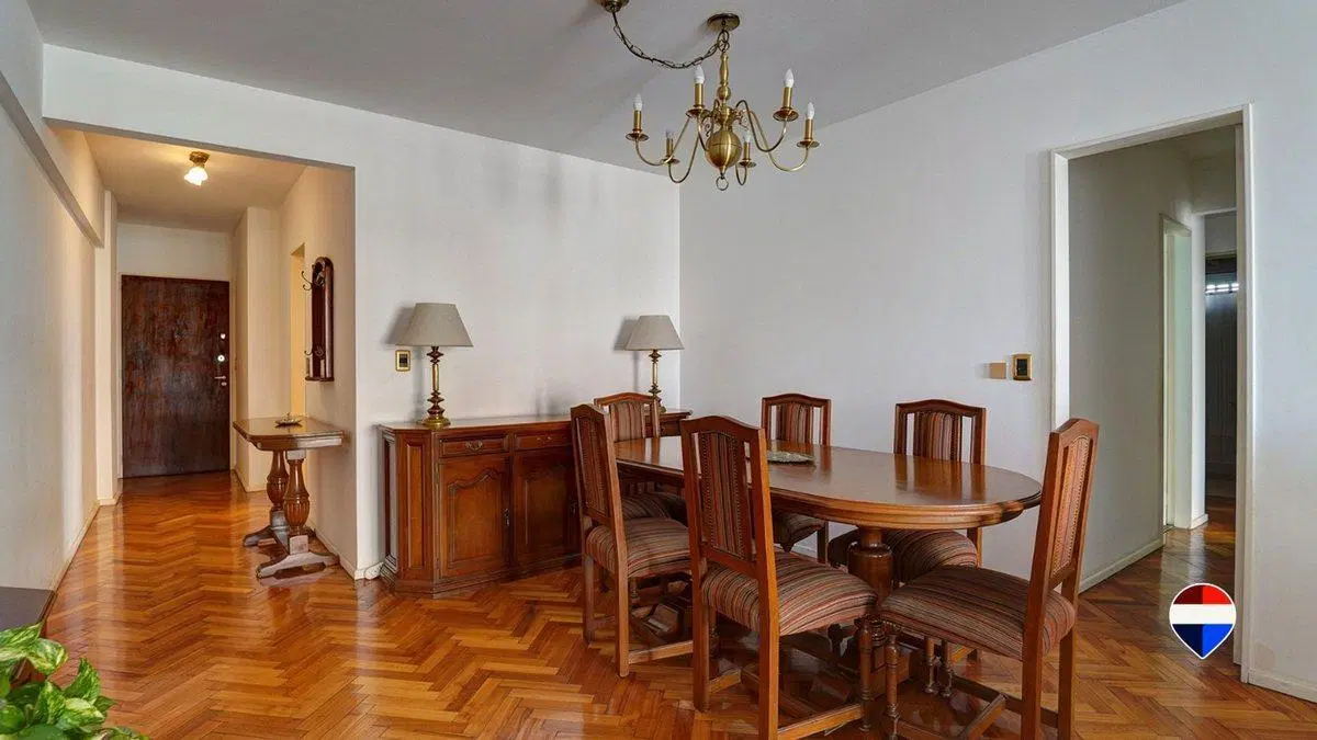 Venta departamento 4 ambientes con balcón/ cochera 5