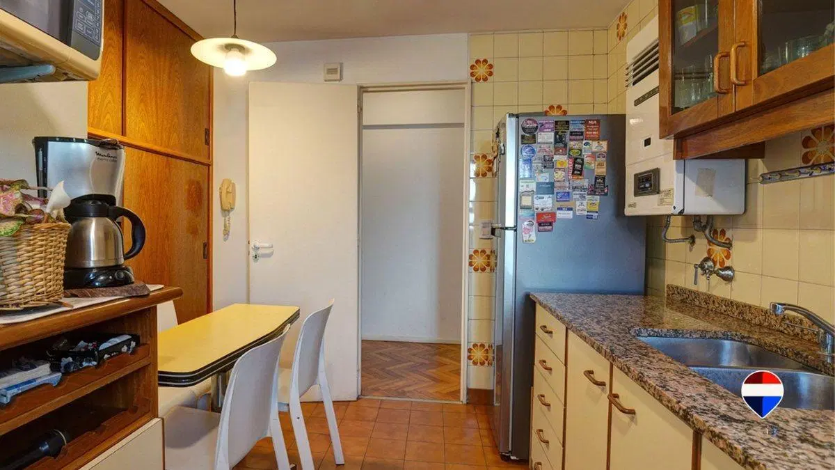 Venta departamento 4 ambientes con balcón/ cochera 3