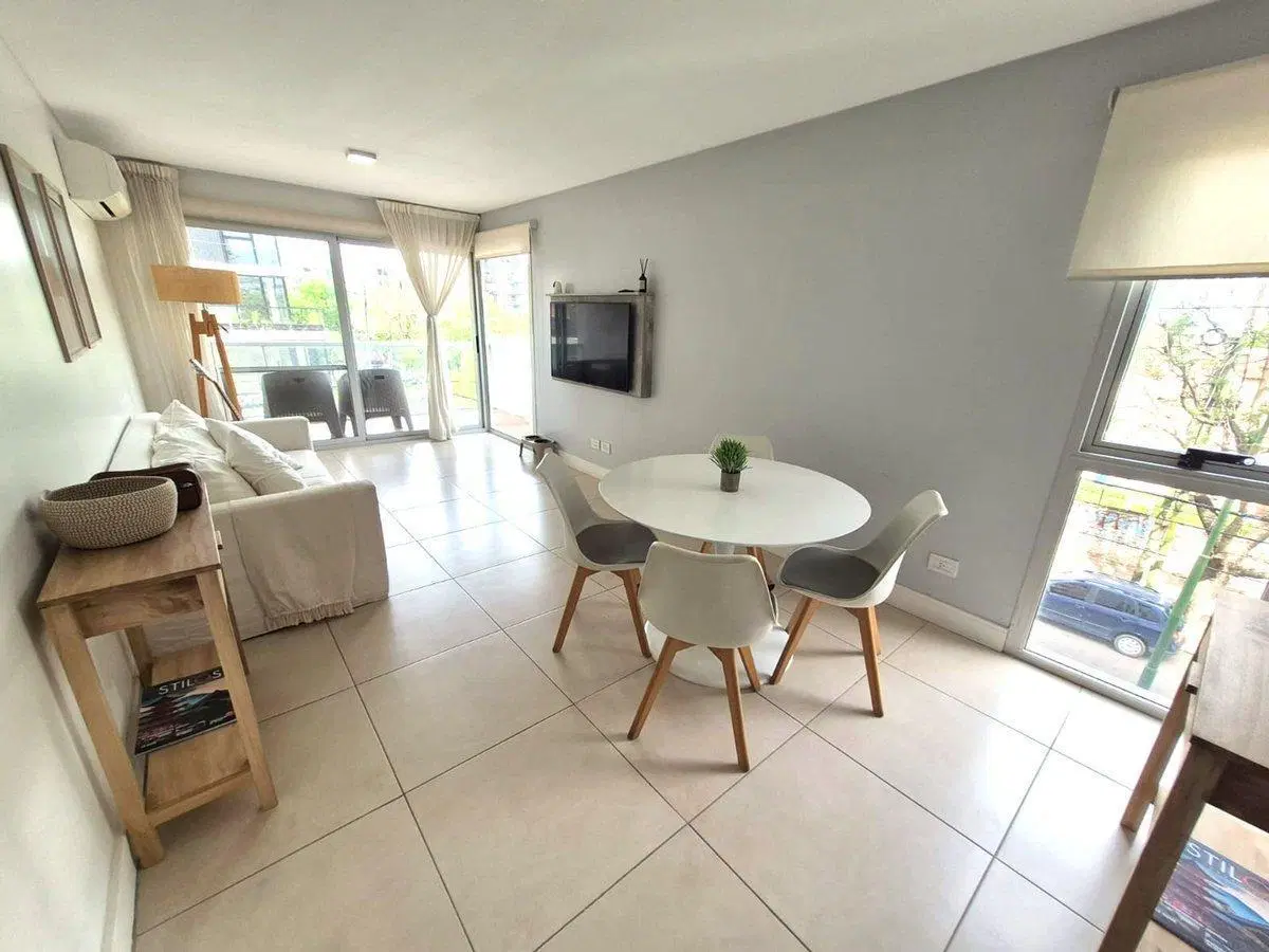 DEPARTAMENTO 4 AMBIENTES ITUZAINGO BALCON COCHERA 4