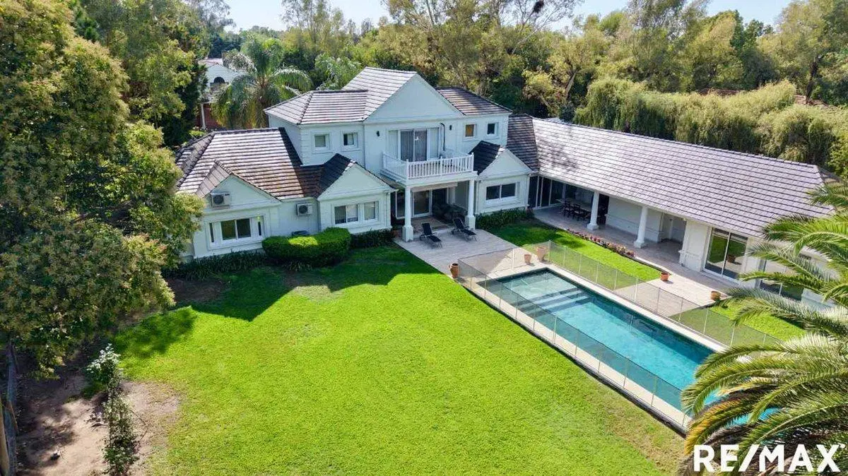 VENTA CASA 6 AMBIENTES EN COUNTRY SAN DIEGO MORENO 3