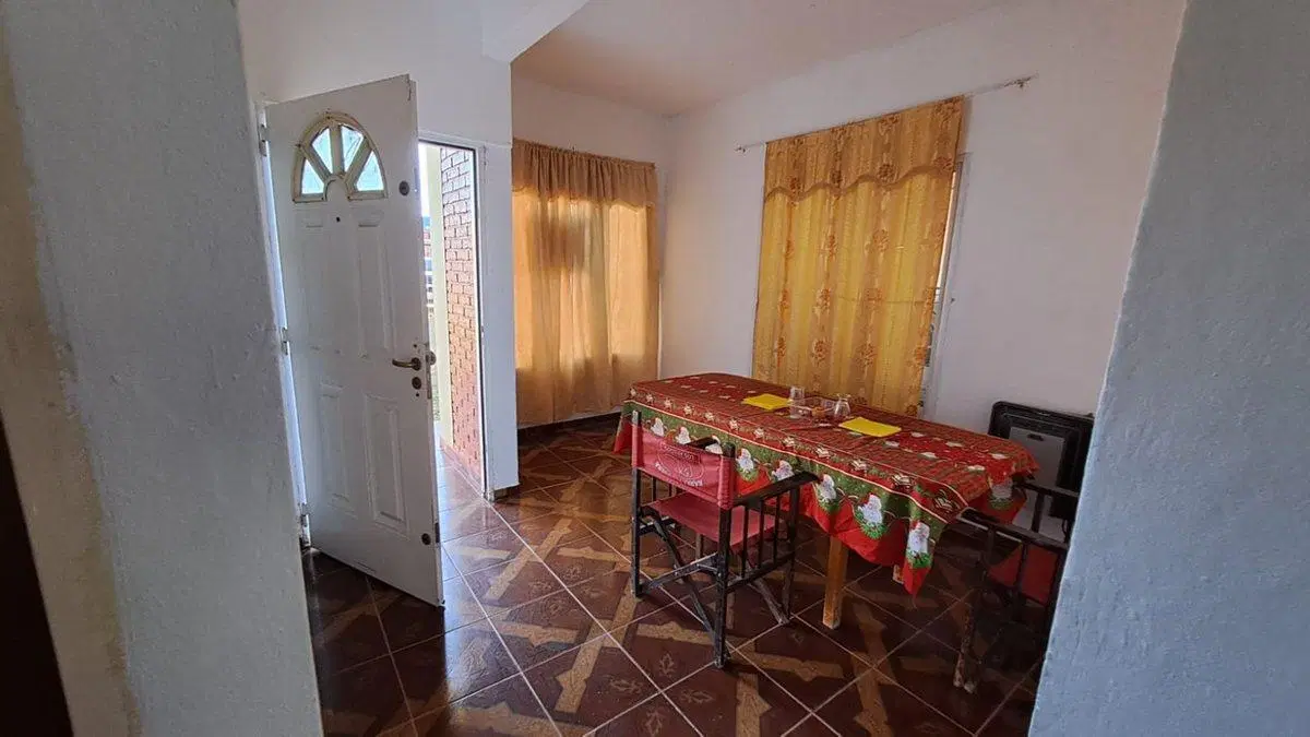 VENTA CASA 3 AMBIENTES CON PATIO Y GARAGE. EZEIZA 3