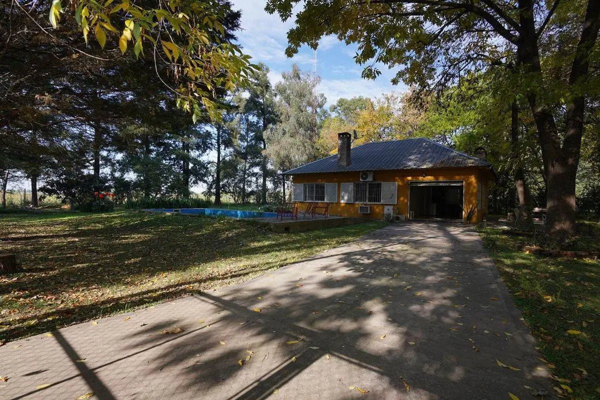 VENTA CASA QUINTA 3 AMBIENTES LIBERTAD PISCINA 4