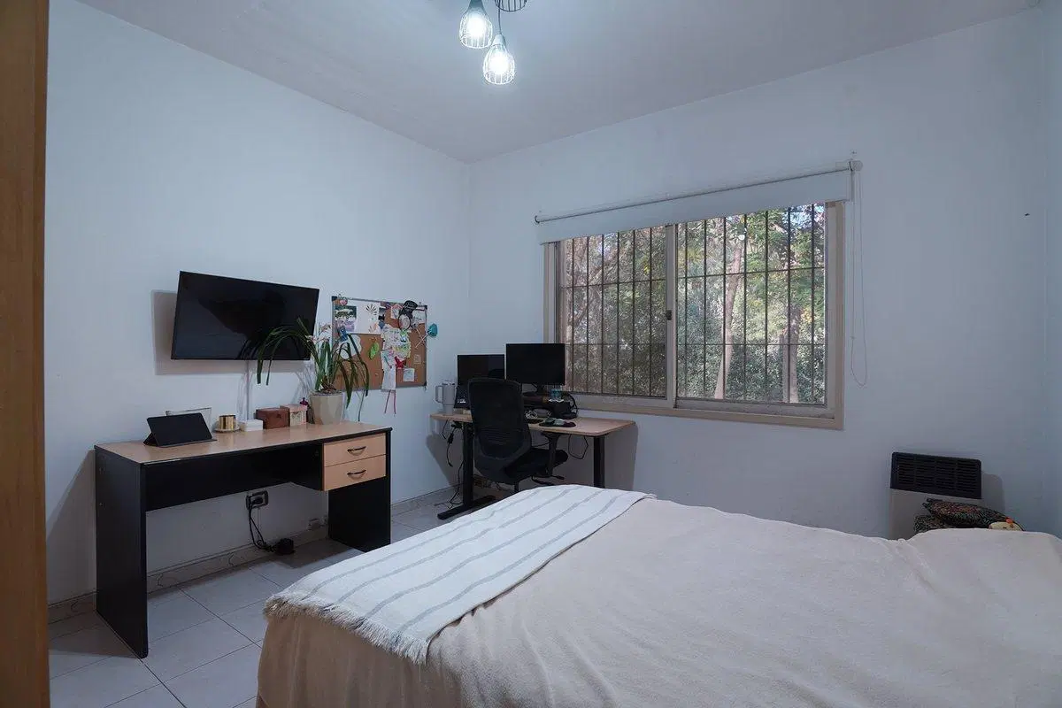 VENTA CASA QUINTA 3 AMBIENTES LIBERTAD PISCINA 5