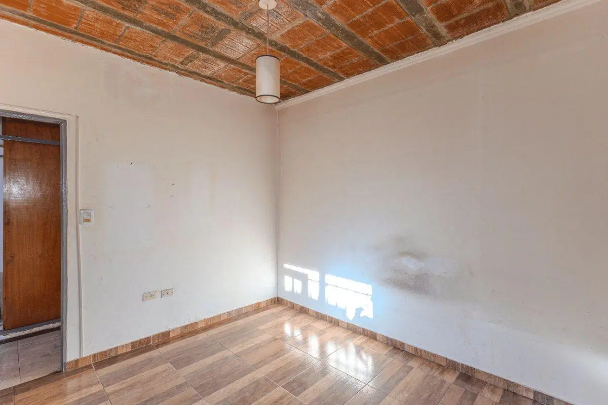 VENTA PH 2 AMBIENTES CON PATIO CIUDADELA 3