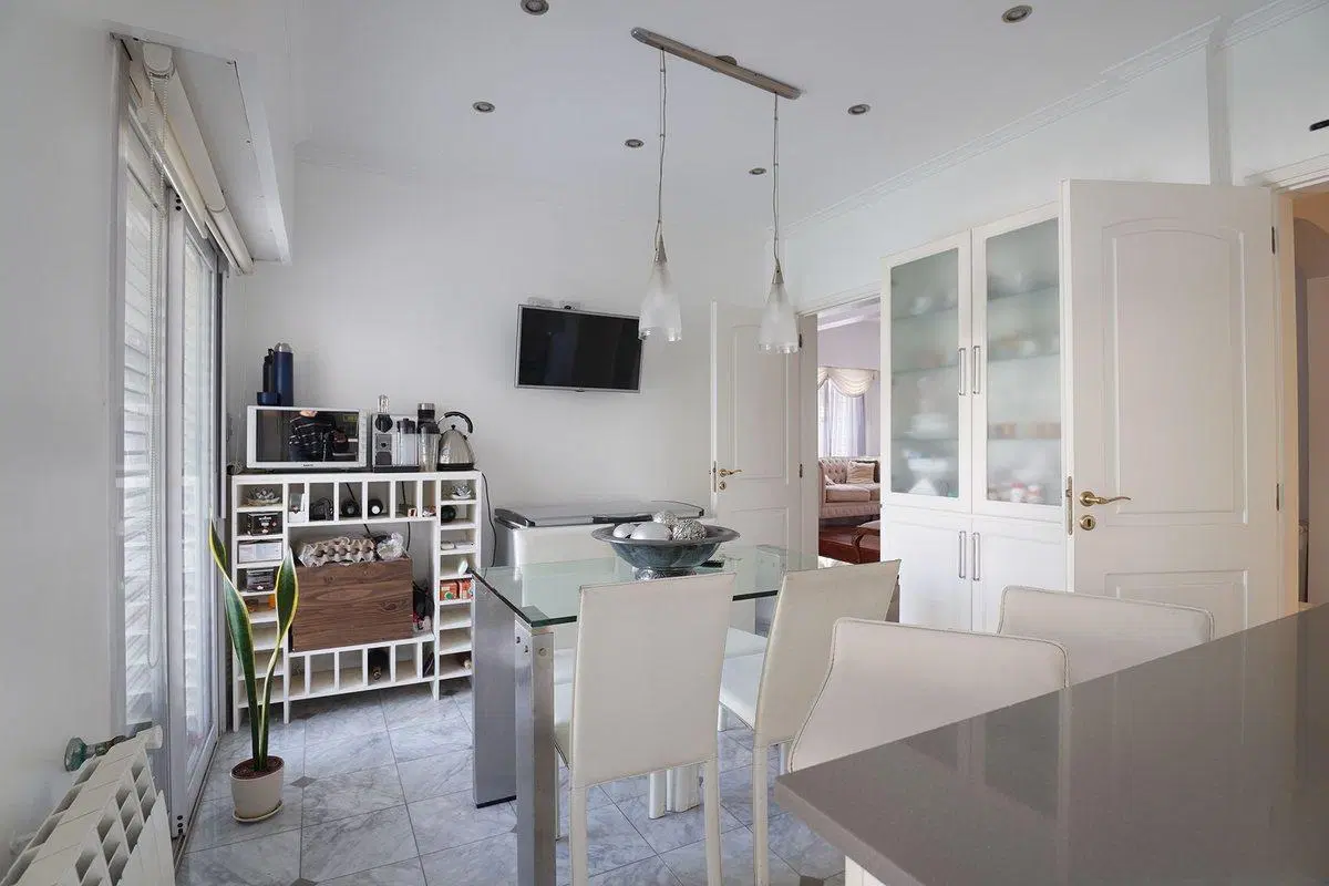 VENTA CASA EN AVELLANEDA CON PILETA APTA CREDITO 5