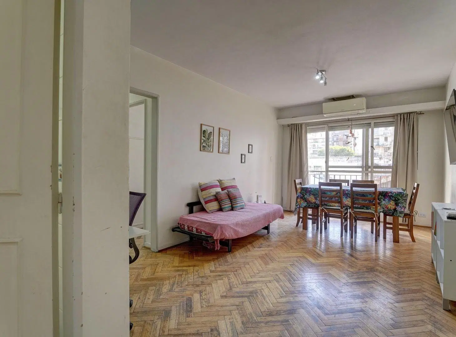 Venta Depto 3 ambientes con balcón y dependencia 2