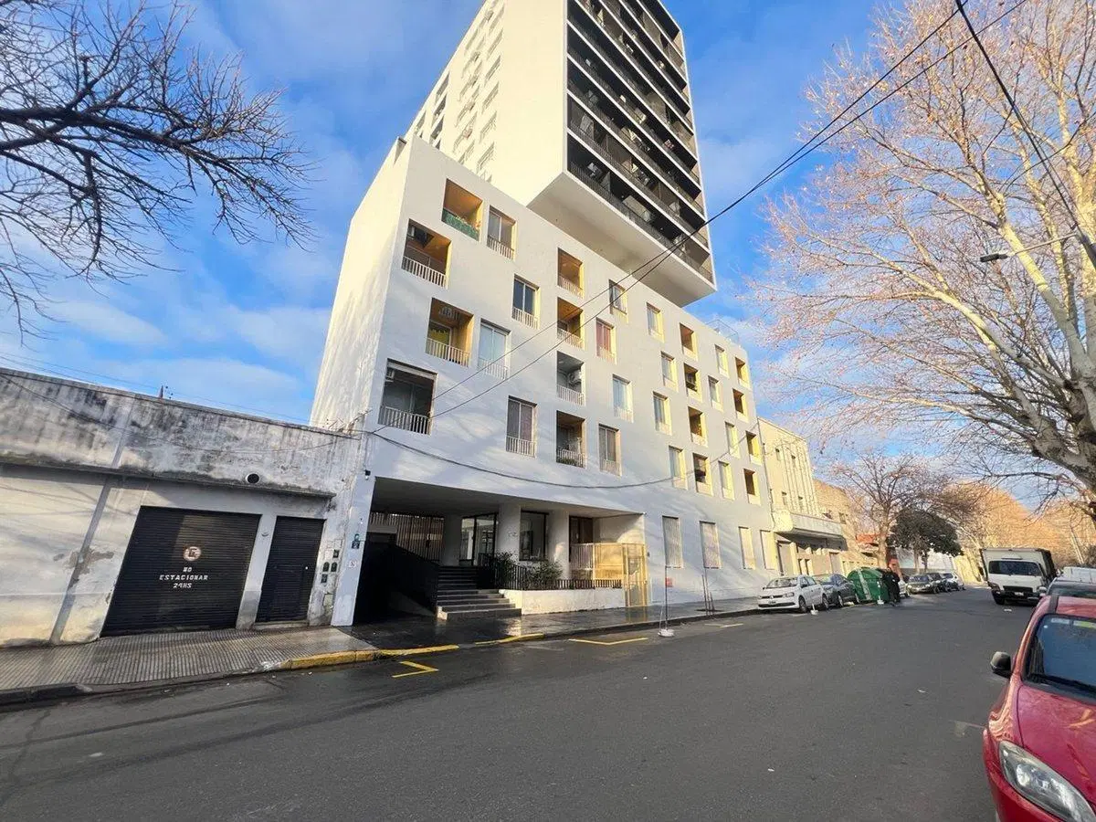 VENTA DEPARTAMENTO 2 AMBIENTES MUCHA LUZ POMPEYA 4