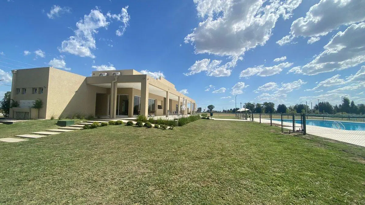 VENTA LOTE EN BARRIO PRIVADO DE SAN VICENTE 4