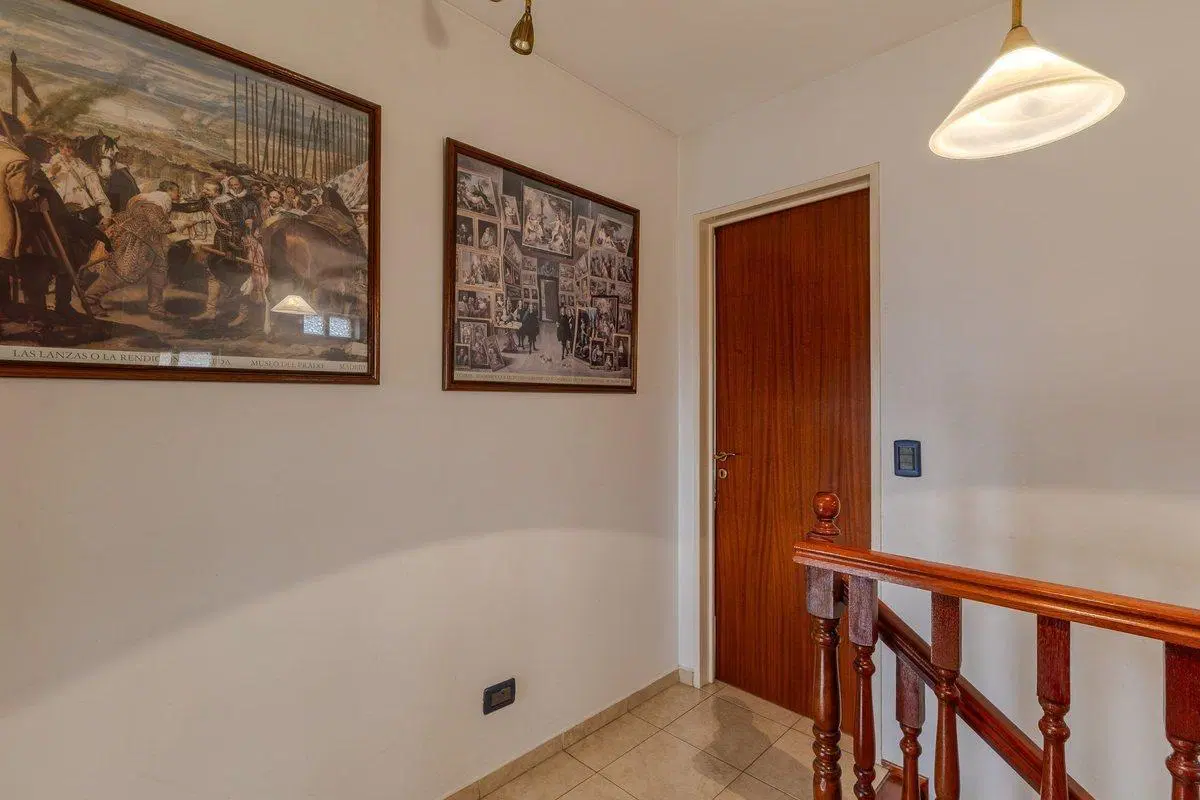 CASA 7 AMBIENTES EN VENTA SAN JUSTO CON PILETA 5
