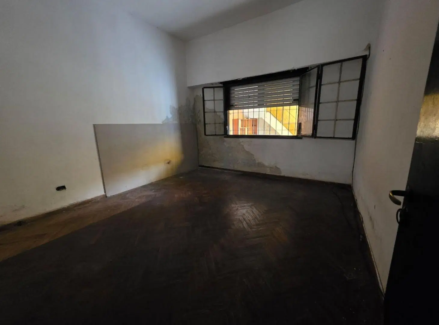 VENTA CASA 3 AMBIENTES FONDO JARDIN 2