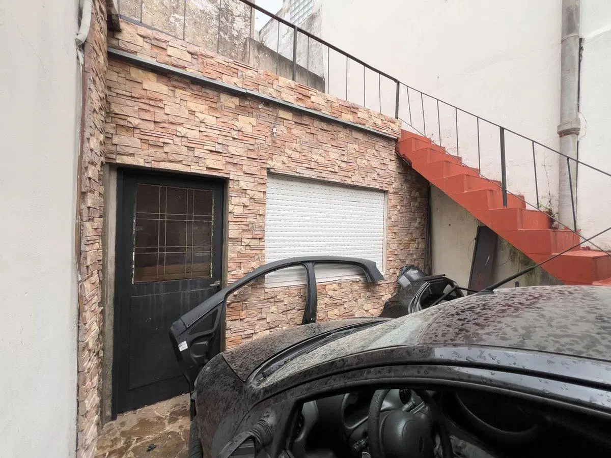 VENTA CASA 4 AMBIENTES COCHERA VILLA SANTA RITA 3